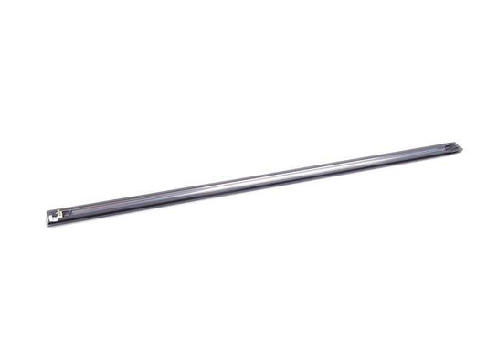 Moldura cromada puerta delantera izquierda OEM 51131904769 para BMW E30. Original BMW.