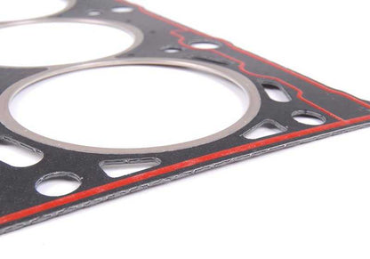 Board without asbestos Oem 11127504586 for BMW E30 316i. Compatible with manual and automatic M40 versions. Original BMW.
