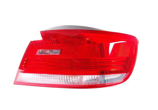 Piloto trasero lateral derecho OEM 63217162302 para BMW Serie 3 E93 (320d, 320i). Original BMW.
