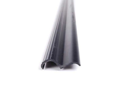 Embellecedor entrada puerta delantera OEM 51478137303 para BMW E34 518g, 518i (todos los modelos compatibles indicados). Color antracita. Original BMW.