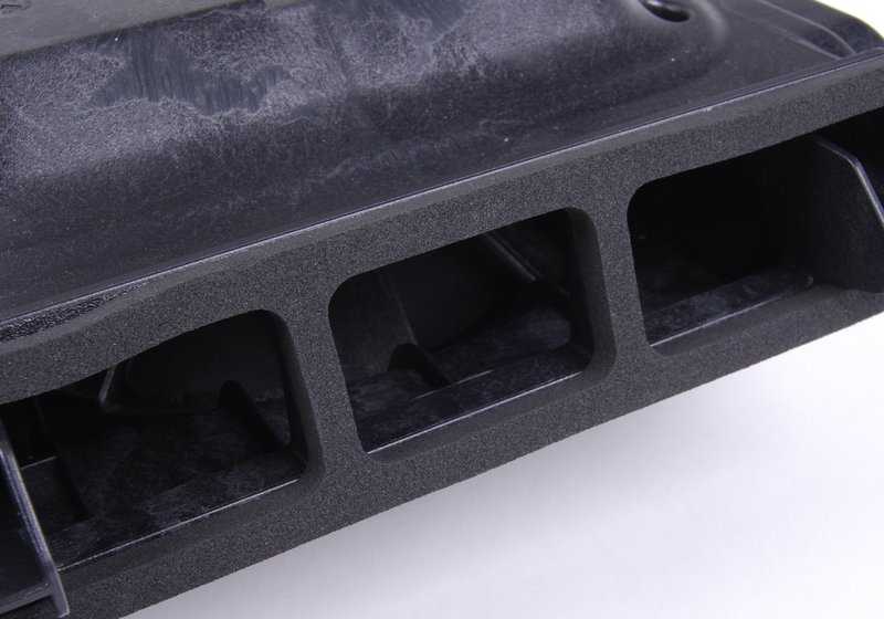Left center subwoofer for BMW F07, F07N 5 Series (OEM 65139241119). Original BMW