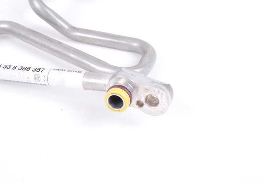 Tubería de alta presión A/A OEM 64538386357 para BMW E39 535i y 540i. Conecta compresor y condensador. Recambio original BMW.