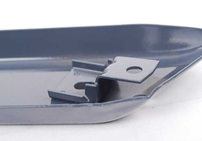Parachoques trasero izquierdo imprimado OEM 51121961913 para BMW Serie 5 E28. Original BMW.