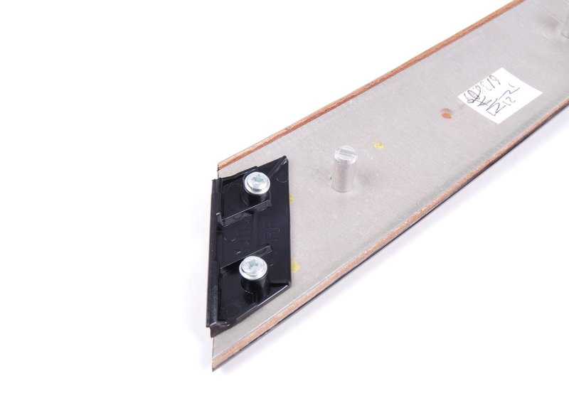 Moldura interior puerta delantera derecha en madera de álamo oscura OEM 51418261742 para BMW E53. Original BMW.