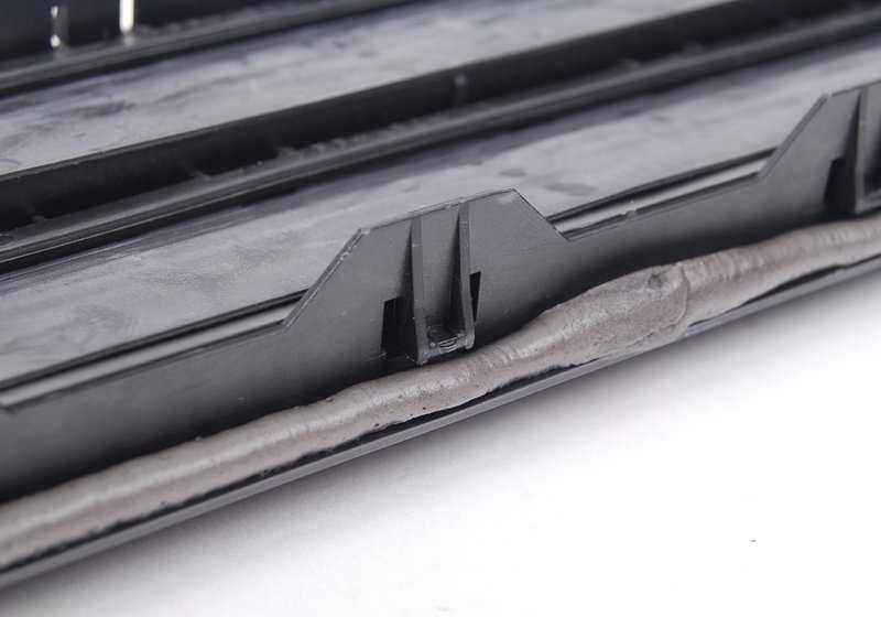 Válvula de ventilación OEM 64228368570 para BMW E36, E34, E38, E31. Original BMW.