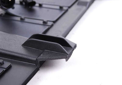 Ventilador con carcasa OEM 17101475577 para MINI R50, R53 {One, Cooper, Cooper S} (2001-2006). Repuesto original MINI. Ideal para problemas de sobrecalentamiento o ventilación del motor.
