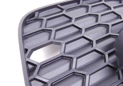 Rejilla cerrada derecha OEM 51118048022 para BMW E70. Original BMW.