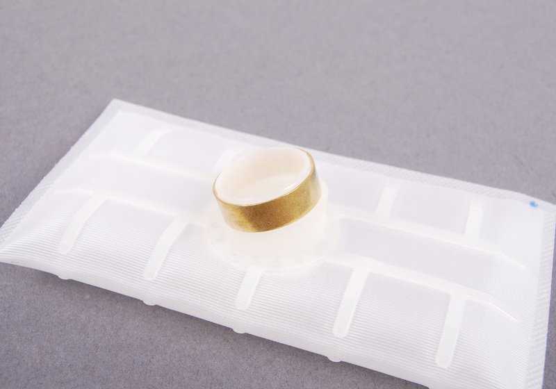 Filtro interno del depósito de combustible OEM 16141182890 para BMW E30, E36, E34, E32, Z3. Original BMW.