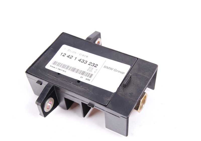 Battery support B+ OEM 12421433232 for BMW E36 (316i, 318i) and Z3. Compatible with battery models in the trunk. Original BMW.