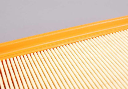 Filtro de aire OEM 13721730449 para BMW E36 320i (todos los modelos M50 y M52). Mejora el rendimiento del motor y protege contra impurezas. Repuesto original BMW.