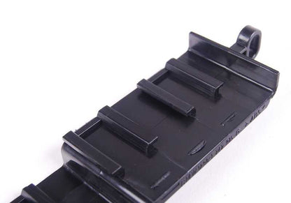 Trägerrelais für BMW E38 (OEM 12901747915). Original BMW.