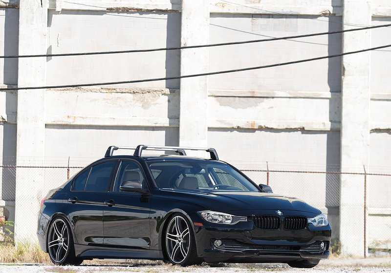Roofaquipajas de BMW F30, F34, F80 (OEM 82712361814). BMW d'origine.