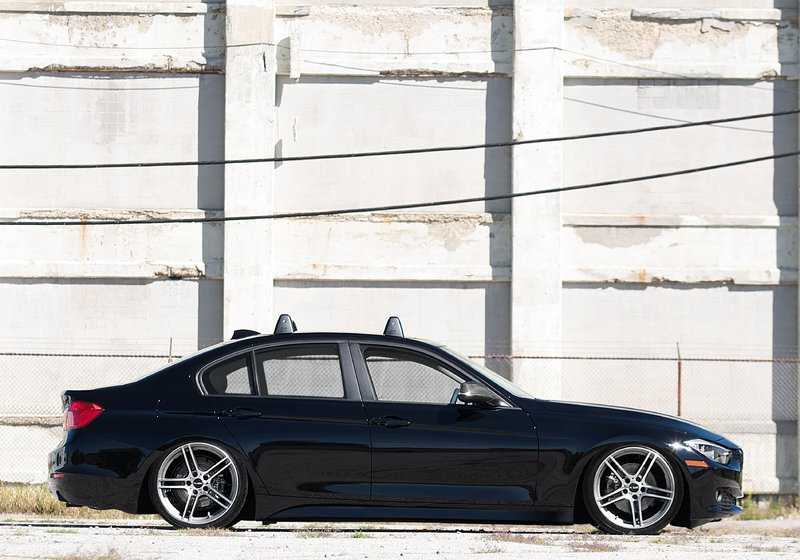 Roofaquipajas de BMW F30, F34, F80 (OEM 82712361814). BMW d'origine.