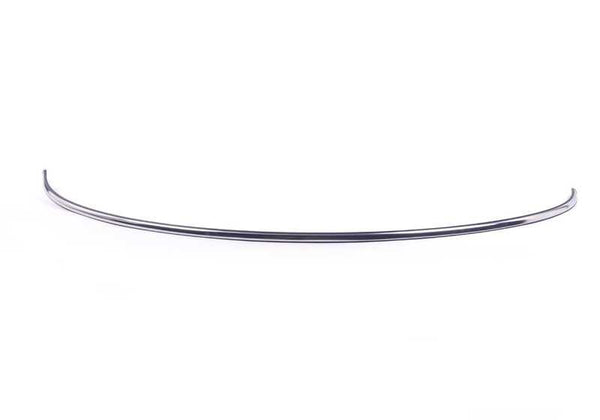 Embellecedor capó delantero OEM 51137145123 para MINI R55, R56, R57. Original MINI.