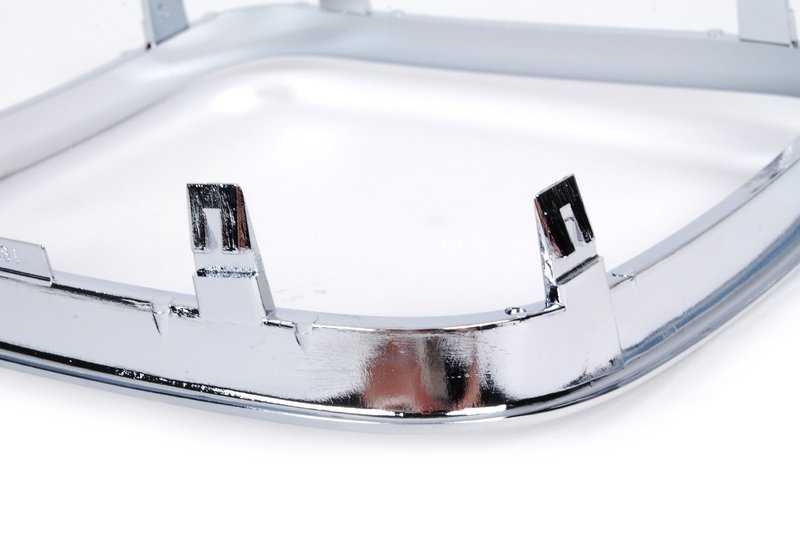 Embellédor gauche Marco OEM 51131973897 pour BMW E34. Pièce BMW originale.