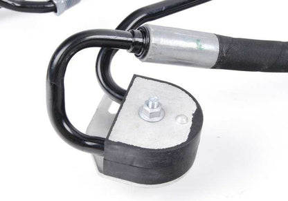 Tubo flessibile idraulico OEM 32416785921 per BMW X5 E70 (sistema di azionamento adattivo). BMW originale BMW. Compatibilità esclusiva con BMW X5 E70.