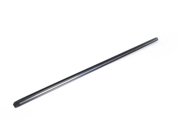 Moldura lateral puerta delantera derecha OEM 51131876132 para BMW E30. Original BMW.