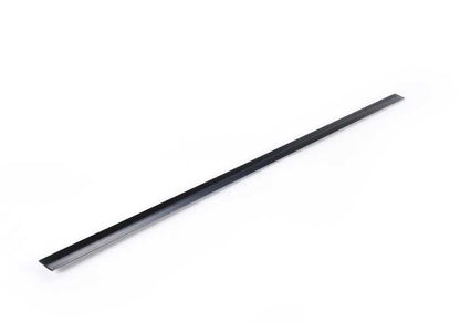 Moldura lateral puerta delantera derecha OEM 51131876132 para BMW E30. Original BMW.