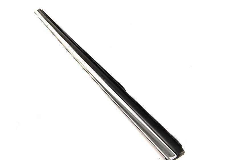 Junta de antepecho derecha OEM 51368227686 para BMW Serie 3 E46 (1998-2006). Original BMW.