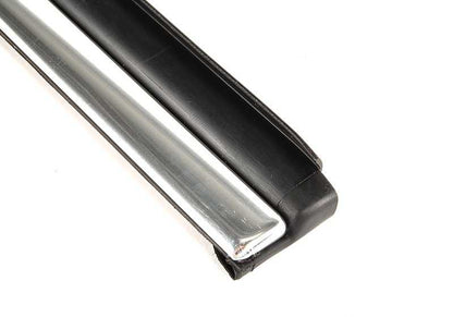 Junta de antepecho derecha OEM 51368227686 para BMW Serie 3 E46 (1998-2006). Original BMW.