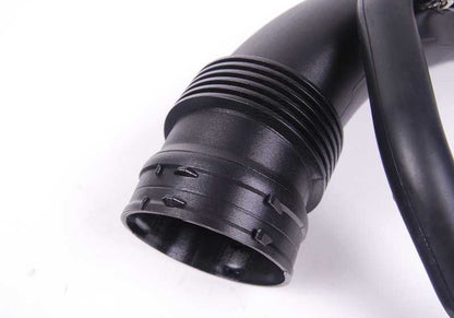 Tubo de admisión de aire OEM 13717582453 para MINI R55, R56, R57, R58, R59. Compatible con versiones Cooper S y JCW. Original MINI.