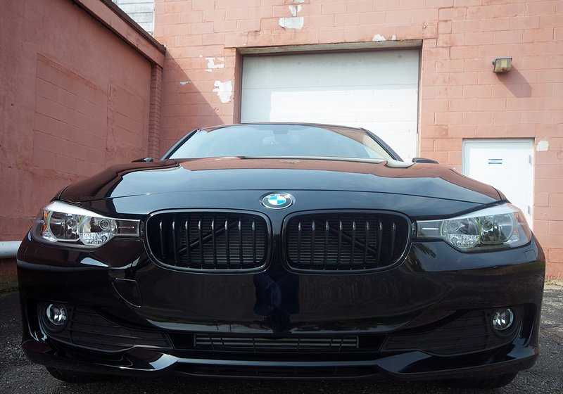 Riñoneras negro brillo ///M Performance para BMW F30 F31. Original BMW