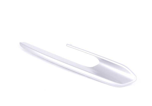 Tapa izquierda entrada de aire OEM 51117279695 para BMW F30 y F31 (316d, varios motores y versiones, 2012-2015). Pieza original BMW.