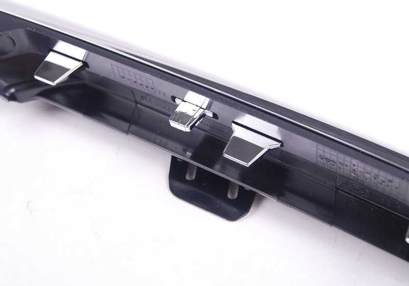 Carcasa de entrada de aire izquierda para BMW F30, F31 (OEM 51117279697). Original BMW