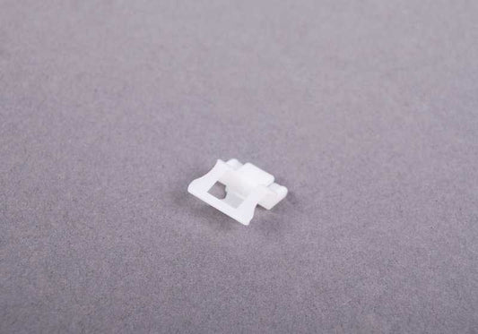 Grapa para revestimiento de puertas OEM 51411908855 para BMW Serie 7 E32 (1986-1994). Original BMW.