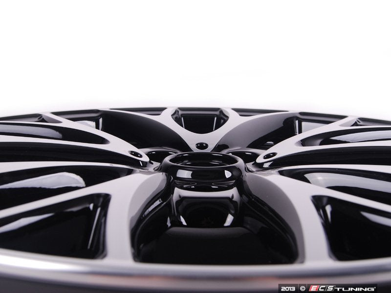 Cerchio in lega 19" 7.5Jx19 ET52 nero lucido JCW Cross Spoke R134 OEM 36116854451 per MINI Countryman R60, MINI Paceman R61. Originale MINI.