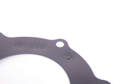 Soporte con junta OEM 28407842847 para BMW E82, E88, F87, E90, E92, E93, F80, F82, F83, F10, F06, F12, F13, E89. Original BMW.