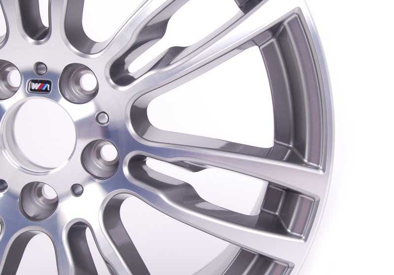 M Star-spoke alloy wheel 403 for BMW F30, F31, F32, F33, F36 (OEM 36117845882). Original BMW