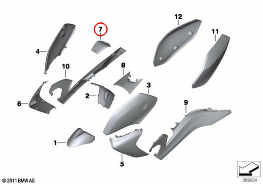 Zentrale Lenkerabdeckung 46638529652 für BMW Motorrad C 650 GT (CK19). Kompatibel mit Modellen, die zwischen dem 01.01.2011 und 08/31/2015 hergestellt wurden. Originaler BMW Motorrad.
