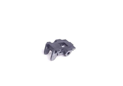 Clip cinturón asiento izquierdo OEM 51479119105 para BMW X5 E70, E70N. Original BMW.