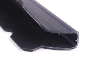 Embellecedor izquierdo del umbral de puerta OEM 51471933721 para BMW E30. Pieza original BMW.