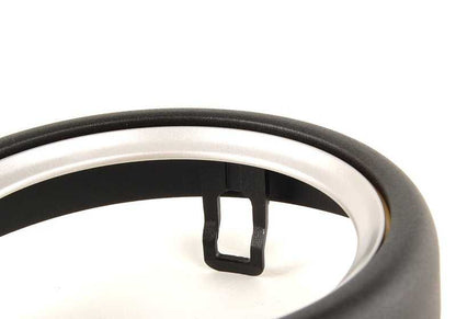 Embellecedor interior maneta puerta izquierda plata OEM 51412753337 para MINI R55, R56, R57, R58, R59, F56, F57. Original MINI.