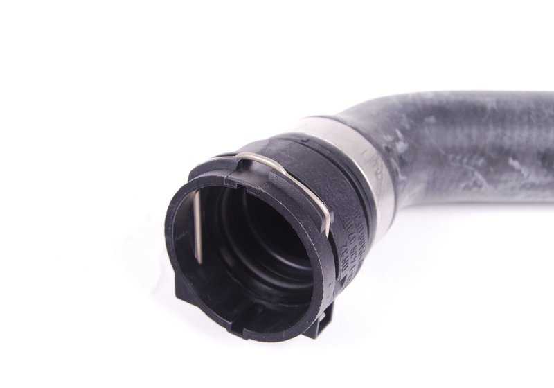 Manguera del sistema de refrigeración OEM 11531705224 para BMW E38 y E39. Recambio original BMW.