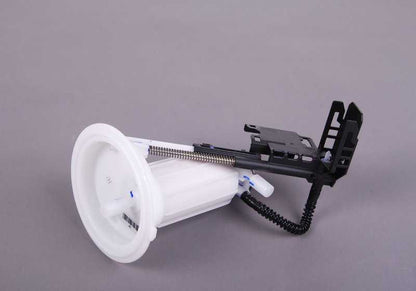Filtro de combustible con regulador de presión OEM 16117373514 para BMW E60, E60N, E61, E61N, E63, E63N, E64, E64N. Original BMW.