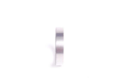 Sede della valvola di scarico 11121715253 per BMW E30, E36, E46, E34, E32, E38, E31, Z3. BMW originale.