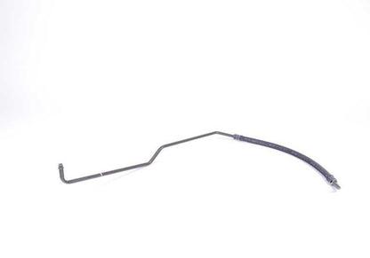 Tubo de aceite del radiador (ida) OEM 17221714511 para BMW E39 520i con cambio automático. Compatible con modelos fabricados entre 1996 y 2003. Original BMW.