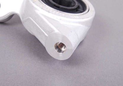 Soporte de brazo de suspensión derecho con silentblock OEM 31122229624 para BMW E46 M3 (BL91, BL92, BR91, BR92, BL95, BL96). Original BMW.