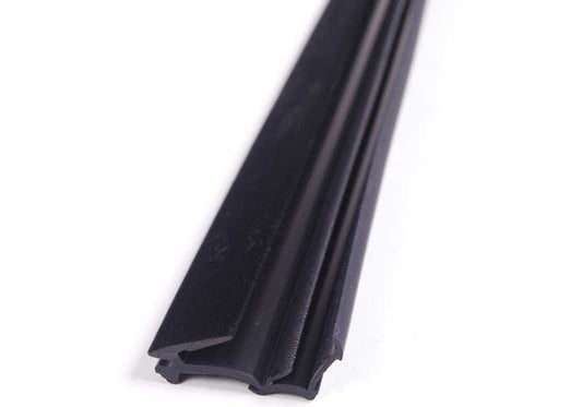 Guía de ventana trasera derecha OEM 51357033806 para BMW E60, E60N. Repuesto original BMW.