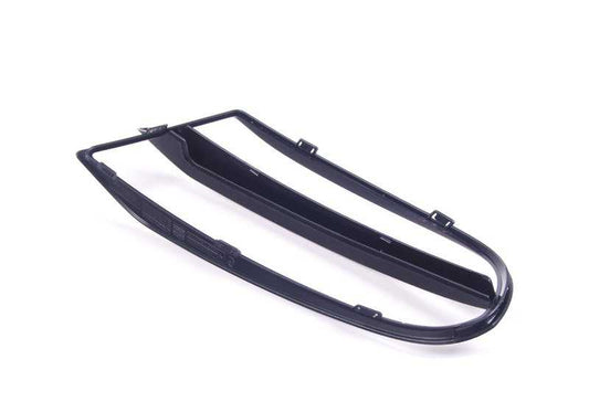 Right air intake grille OEM 51118050586 for BMW E92 (3 Series Coupe). Original BMW.