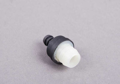 Válvula antirretorno OEM 11151718707 para BMW E34 y E32. Original BMW.