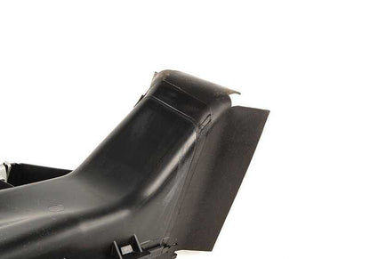 Conducto de aire freno delantero derecho OEM 51718197928 para BMW E46 316i. Compatible con versiones manuales y automáticas. Original BMW.