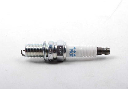 Bujía de encendido OEM 12129069048 para BMW E36. Original BMW.