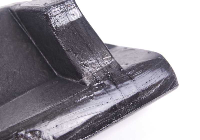 Right Penality Board OEM 51712261344 für BMW E36 (316i, 316G). Original BMW.