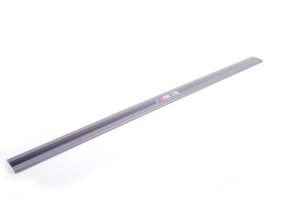 Embellecedor de estribera M Sport OEM 51472230605 para BMW E30. Original BMW.