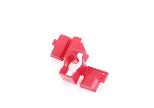Protector Cover Borne Positive battery Oem 61138387231 for BMW E53 x5 3.0d and 3.0i. Compatible with models made between 2001 and 2006. Original BMW piece.