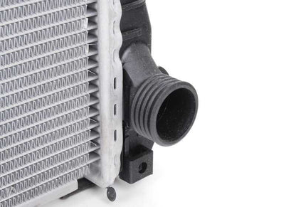 Radiateur de réfrigérant OEM 17111702969 pour BMW E39, E38. BMW d'origine.